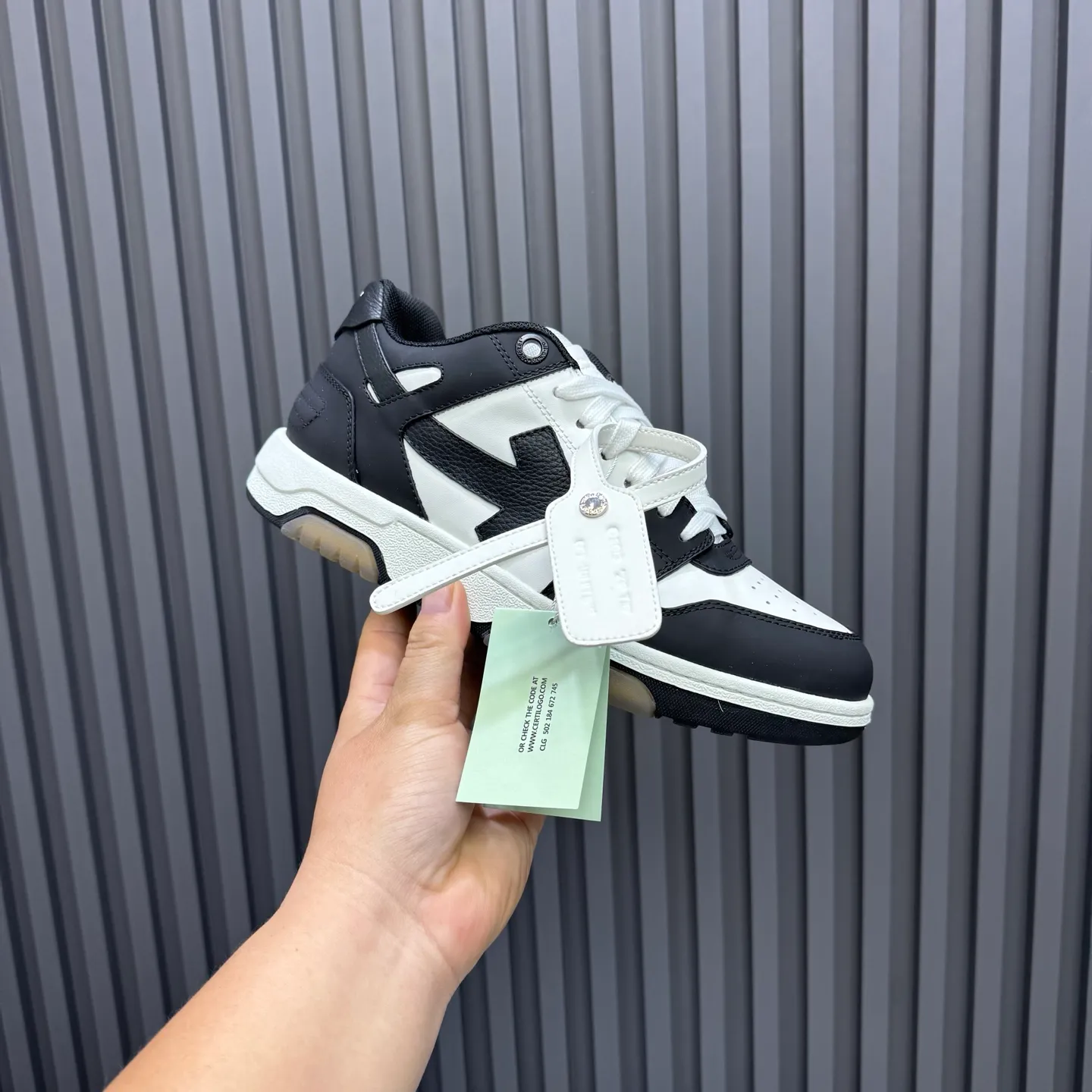 P620 OFF WHITE⚡️Couple model⚡️35-40 women’s model 39-46 men’s model
